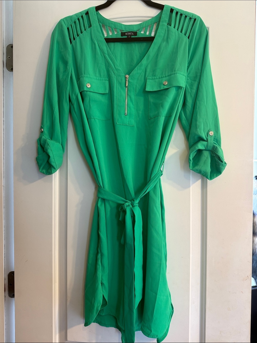 XOXO Emerald Green V-Neck Midi Shirt Dress with Tie Waist